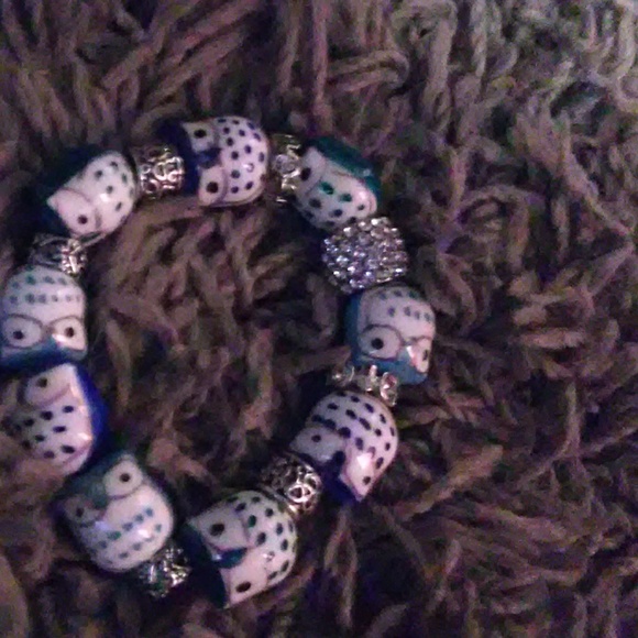 Handcrafted bracelet - Picture 3 of 4